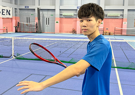 三輪（みわ）コーチ